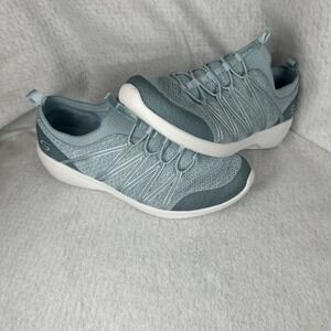 Skechers Arya Women's Size 10 Slip-On Casual Shoes Light Blue  Memory Foam